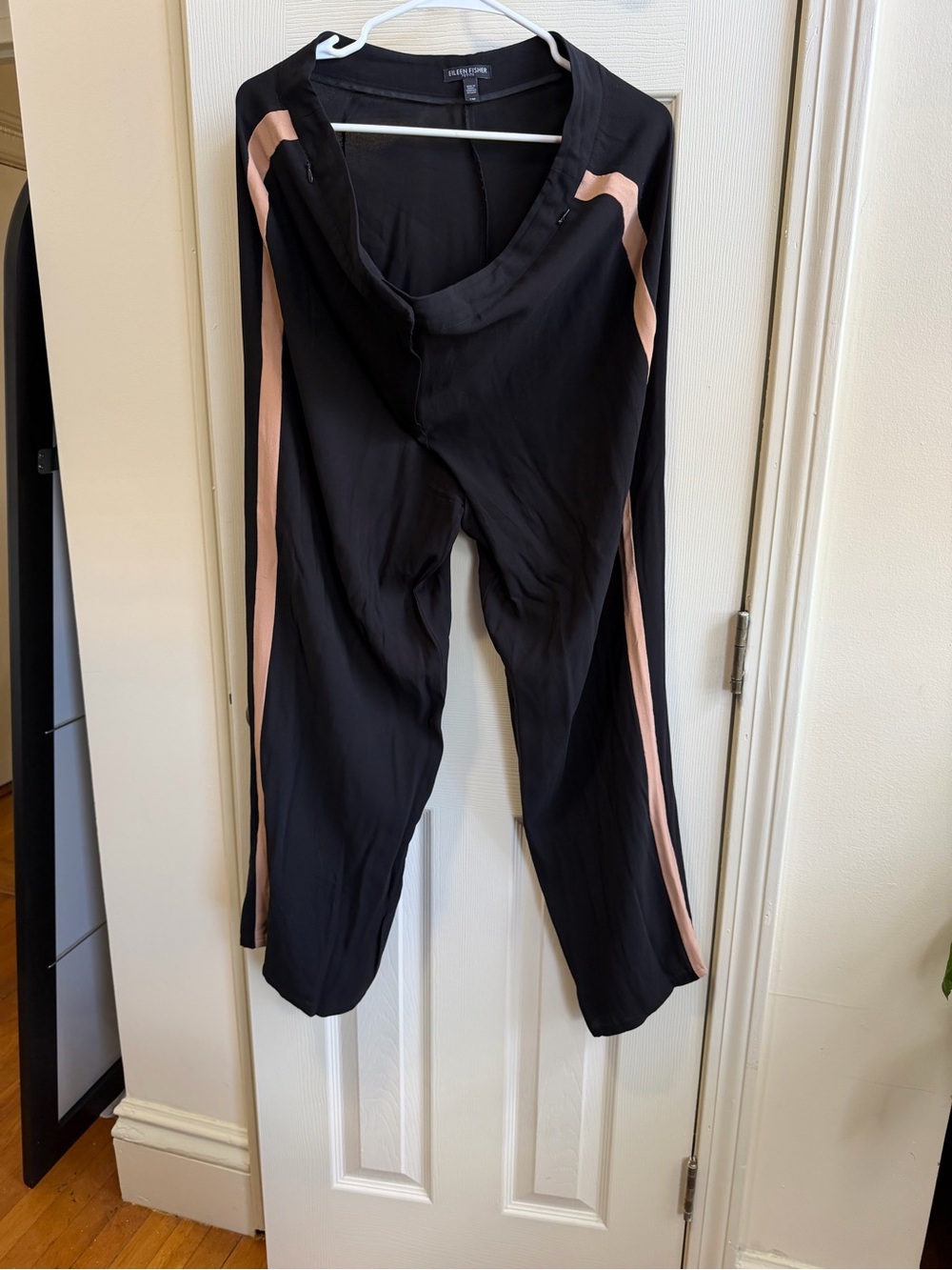 SILK EILEEN FISHER Black SILK TUXEDO Pants with beige Side Stripe